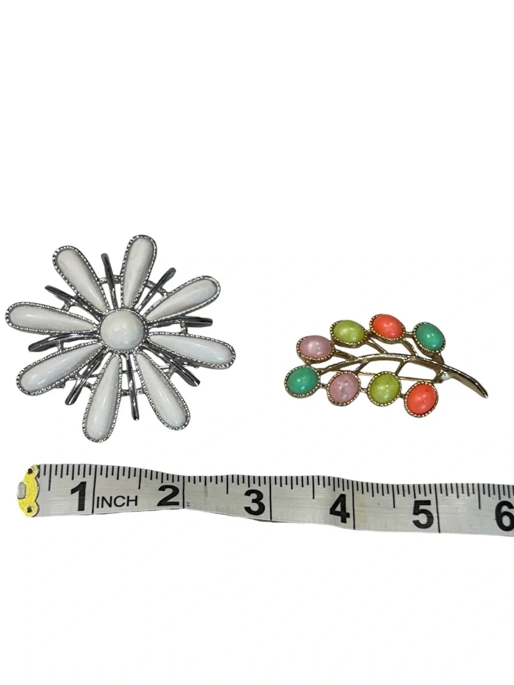 VTG Sarah Coventry Lot of 2 Brooches White Flower Blossom & Candy Land Pastel